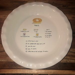 Rae Dunn pumpkin pie